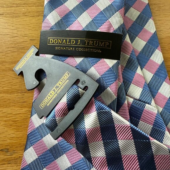 Donald J. Trump Signature Collection Blue Pink Checkered Tie - Picture 4 of 7